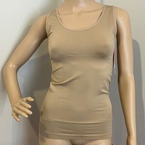 Yummie Womens Nylon Seamless Shaping Tank Undershirt